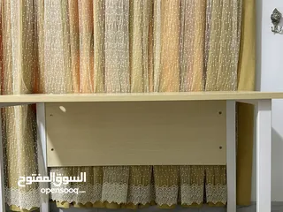  2 كرسي وطاولة نظيفات