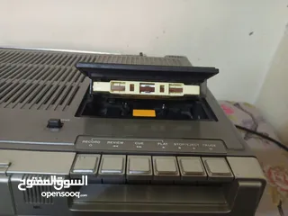  5 تلفزيون وراديو ومسجل قديم ياباني صناعة 1979 شغال بحاله ممتازة جدا جدا وكالة