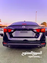  9 Nissan Altima SR موديل 2020  مع فتحة سقف