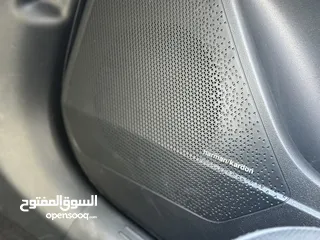  4 كيا نيرو هايبرد اعلى فئة اضافات ترخيص 2022 مع فتحة سقف و دهان شركة بالكامل