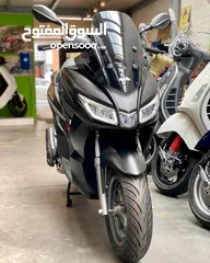  4 ابريليا 160cc SXR لقطة