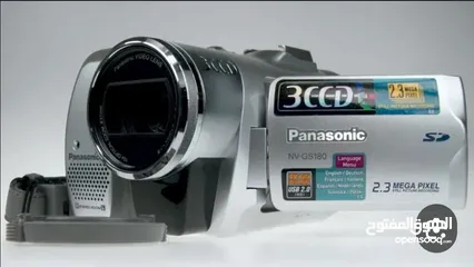  4 كاميرا فيديو باناسونيك NV-GS180 MiniDV، وهي كاميرا فيديو مدمجة مزودة بتقنية 3CCD. بسعر رخيص للبيع