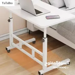  3 الطاولة الجانبية المتحركة – عملية وأنيقة   تصميم عصري يناسب أي زاوية بالبيت ويضيف لمسة مرتبة.