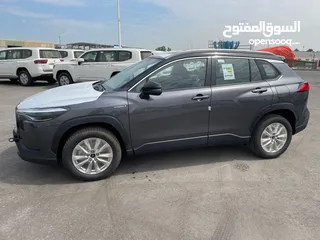  6 TOYOTA COROLLA CROSS HYBRID     1.8 LIMITED