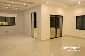  7 شقة أرضيه للبيع في اجمل مناطق شفا بدران مع ترس و مدخل خاص
