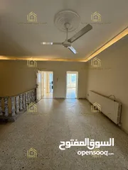  30 فيلا في منطقة الدوار السابع (V191)