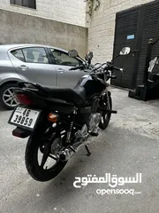  6 Suzuki EN125 model 2022 بحالة الوكالة