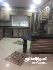  6 شقه طابق 3 مخدوم مصعد عماره عائلات بالكامل واغلب السكن مالكين تشطيب سوبر ديلوكس مسطح 150
