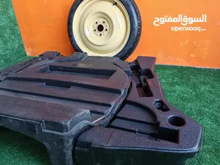  8 فلينة صندوق خلفية تويوتا بريوس 2016-2022  مع سبيره ياباني ثلاث قطع  قطع سيارات تويوتا بريوس