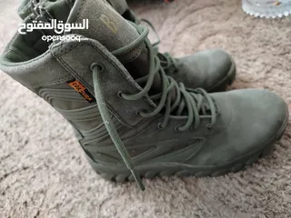 2 بسطار عسكري