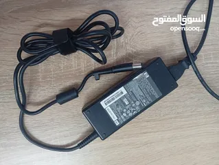  1 شاحن لابتوب HP أصلي 90 واط (Original) - حالة ممتازة جداً