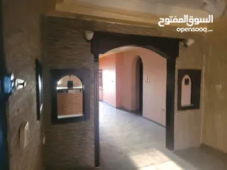  6 شقه للبيع موقع مغري