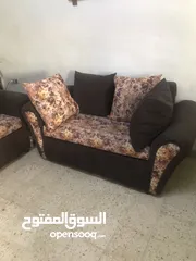  4 طقم كنب قطعتين كبار وقطعة ثنائية نظيف بحالة ممتازة