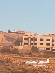  2 اراضي مميزه جدا حد الجبيهه تحت شارع الاردن المساحات مختلفه خلف مطعم ديوان زمان