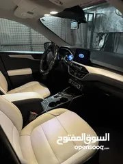  4 فورد أسكيب 2022 هايبرد
