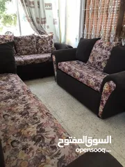  4 طقم كنب 8 مقاعد بحالة ممتازة