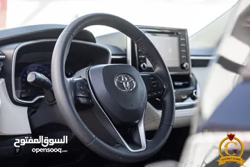  20 Toyota Corolla 2020 hybrid