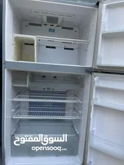  2 ثلاجة منزلي نوع هيتاشي انفيرتر حجم جامبو ماتور مختوم مش مصلحة لون سلفر شغاله مية بالمية فحص