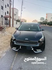  8 كيا نيرو كحلي ميتالك 2018