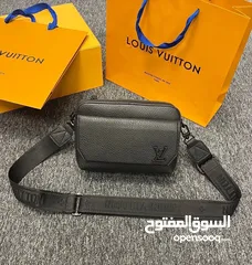  1 LV افخم الحقائب جوده عاليه فل تختيم مع كيس الكرتون