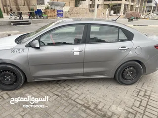  2 كيه ريو واحد وعشرين شاشه كاربلي. تحكم ستيرن جهتين فئت الSرياضي  محرك 1600دبل نوزل  بيهه بدايت رواجز