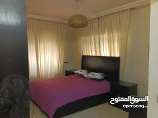 6 شقة مفروشة للايجار طابق ارضي فاخره قرب مطعم ورد