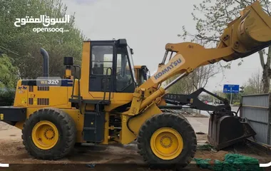  1 مطلوب جرافه كوماتسو موديل 2011 وما فوق