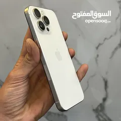  4 iPhone 15 Promax 256G / e-sim مغيرة الشاشة
