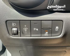  17 Kona 2023 Electric بحالة الزيرو