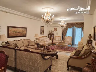  1 شقة مفروشة للايجار ثلاث غرف نوم مع حديقة في الرابية