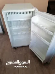  1 Office refrigerator / fridge