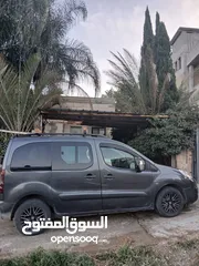  3 بيجو بارتنر