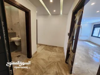  2 شقة فارغة للبيع في تلاع العلي - ref : 14647