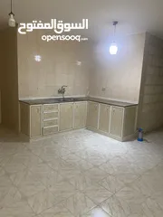  4 شقة للإيجار في اربد شرق مسجد علياء التل