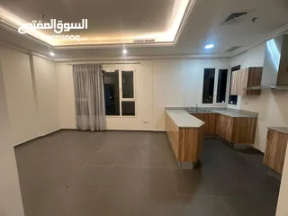  2 لللايجار عمارة بالسالمية44 شقة - For rent, a building in Salmiya consisting of 44 apartments -