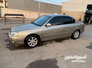  3 هونداي افانتي xd فل كامل عدا الجير  ملاحضه البيع بدون الرقم