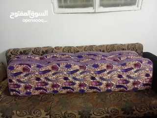  2 مكيت عدد 2  واحدة الطول 350/350 الثانيه 4/4م الثالثه سجاده 2/3 مساند عدد3