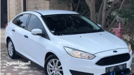  1 سيارة فورد فوكس 2017 Ford focus 2017 ممتازة يد اولى لون ابيض عاجي.نضيفة.