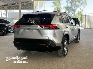  16 تويوتا راف فور ((2021)) XLE بريميوم، بطاريه ليثيوم، فل كامل، فورويل، حرة، بحالة الوكاله، بسعر مميز..