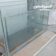  5 حوض سمك بمقاسات مختلفة