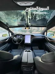  5 Tesla x 2023  D100