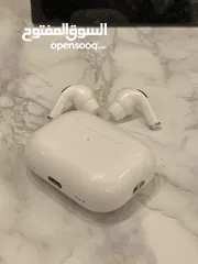  1 AirPods Pro 2  ( USB-C )