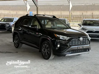  3 تويوتا راف فور ((2023)) XLE بريميوم، بطارية ليثيوم، فحص كامل، فل كامل، فورويل، حره، بسعر مميز..