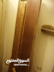 2 سرير خشب صولد مستعمل للبيع في شارع الجامعة اربد شارع أبو ذر الغفاري شمال البوابه الرئيسيه للجامعة