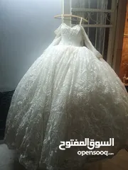  4 فستان عروس عدد 2 للبيع