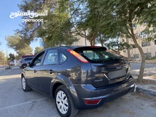  3 فورد فوكس فل اوتماتك بنزين ماتور 1600 بوضعية ممتازة ترخيص وتأمين جديد الله يبارك لصاحب النصيب..