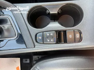  10 كيا نيرو 2022 فل مع فتحة أوتوسكور