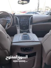  17 كاديلاك اسكاليد وارد الوكالة قاطع مسافة 29000km فقط صنف platinum