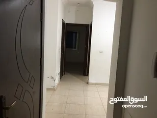  4 شقة ارضيه للبيع في حي نزال