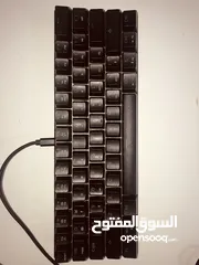  2 كيبورد جيمنغ للبيع بحاله ممتازه مستعمل صوت رائع وكيبورد رائع للالعاب وممتع وجيد للكتابه الوان مختلفه